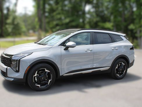 New 2026 Kia Sportage EX FWD image 4