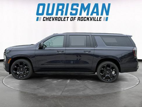New 2026 Chevrolet Suburban RST AWD/4WD image 3