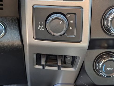 Used 2020 Ford F250 Lariat w/ Lariat Ultimate Package AWD/4WD image 17