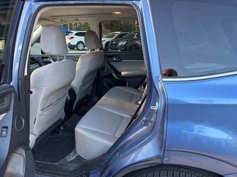 Used 2015 Subaru Forester 2.5i Limited image 8