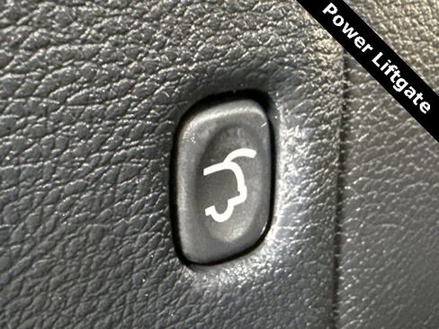 Used 2022 Jeep Grand Cherokee Limited w/ Tech Group image 17