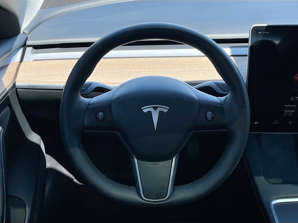 Used 2023 Tesla Model 3 Standard Range RWD image 11