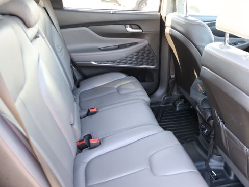 Used 2020 Hyundai Santa Fe Limited image 13