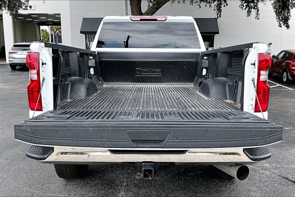 Used 2026 Chevrolet Silverado 3500 LT AWD/4WD image 7