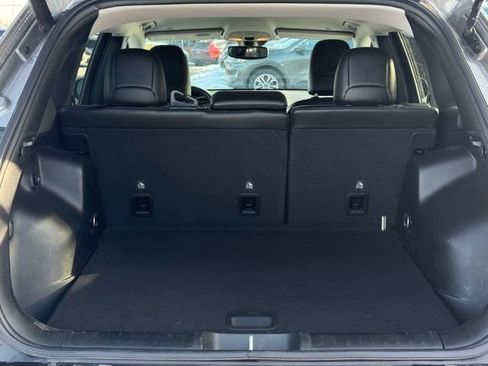 Used 2021 Jeep Cherokee Latitude Lux w/ Comfort/Convenience Group image 9