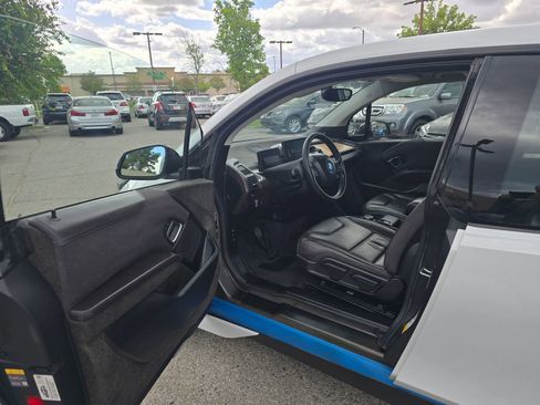Used 2016 BMW i3 w/ Range Extender RWD image 9