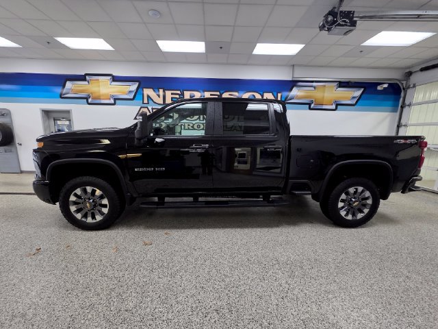 Used 2024 Chevrolet Silverado 2500 Custom w/ Custom Convenience Package AWD/4WD image 4