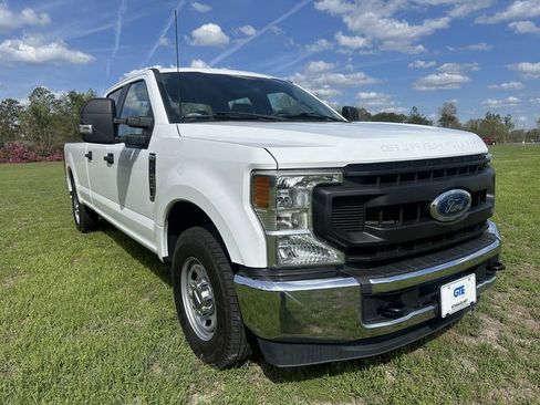 Used 2022 Ford F250 XL w/ Power Equipment Group image 3