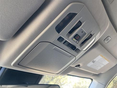 New 2026 Toyota Highlander Limited image 21