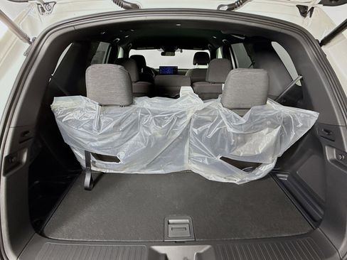 New 2026 Honda Pilot Sport image 33