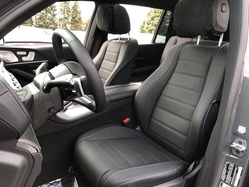 New 2026 Mercedes-Benz GLS 450 4MATIC image 34