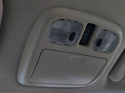 Used 2010 Ford Fusion SEL image 25