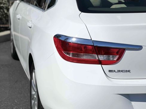 Used 2015 Buick Verano FWD image 45