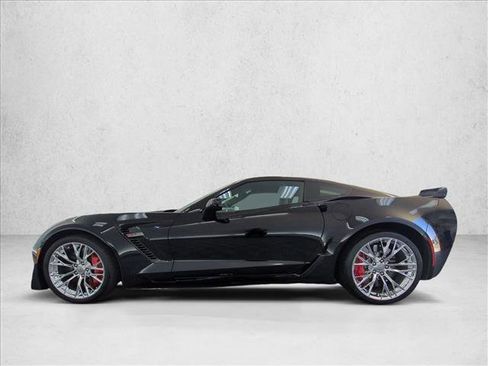 Used 2016 Chevrolet Corvette Z06 w/ 3LZ Preferred Equipment Group image 9