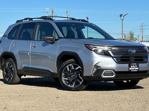 Used 2025 Subaru Forester Limited w/ Popular Package #2 AWD/4WD image 2