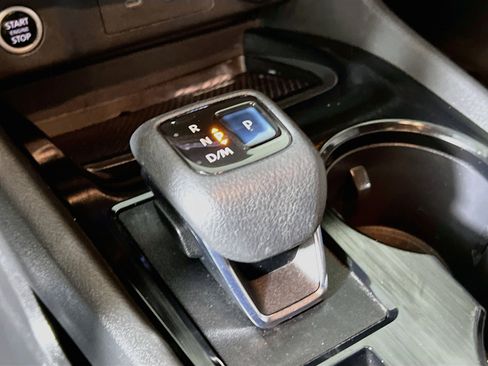 Used 2021 Nissan Rogue SV FWD image 24