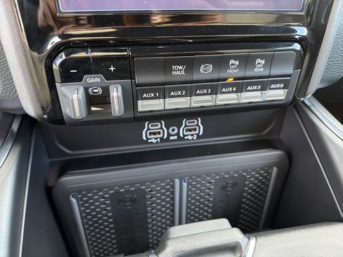 New 2025 RAM 2500 Laramie w/ Night Edition image 34