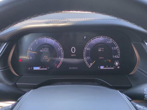 Used 2022 Jeep Grand Cherokee L Overland w/ Advanced Protech Group III image 31