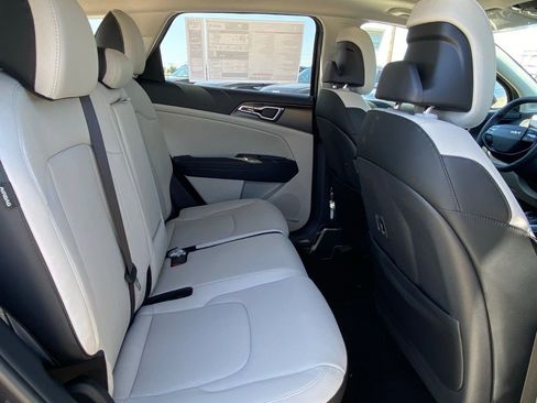 New 2026 Kia Sportage EX image 21