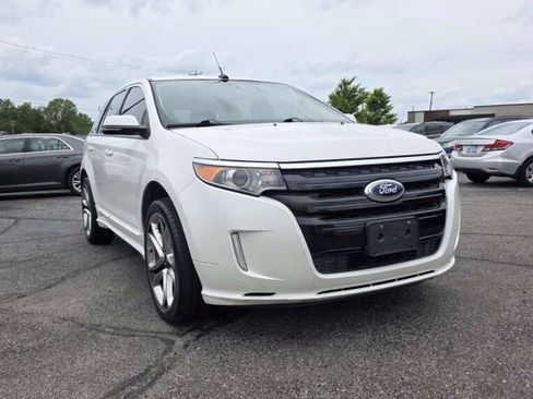 Used 2014 Ford Edge Sport w/ Driver Entry Package AWD/4WD image 7