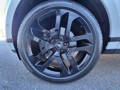 Used 2026 Land Rover Range Rover Evoque S image 17