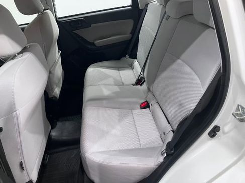 Used 2017 Subaru Forester 2.5i w/ Alloy Wheel Package image 28