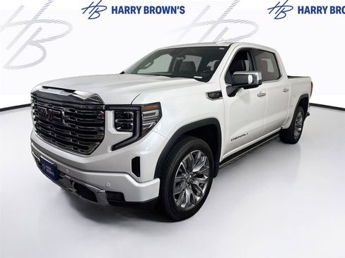 Used 2023 GMC Sierra 1500 Denali w/ Denali Reserve Package AWD/4WD image 1