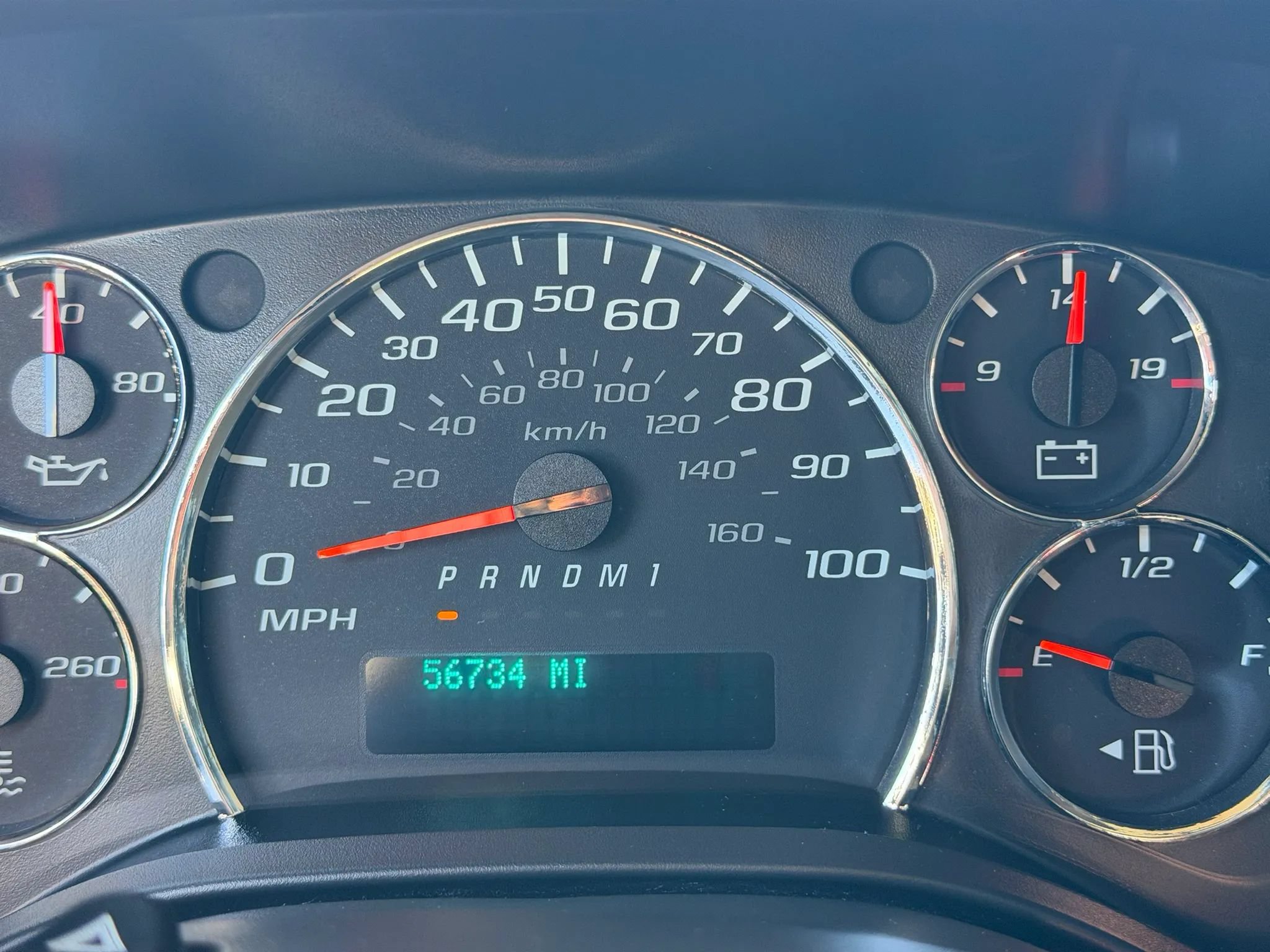 Used 2019 Chevrolet Express 2500 w/ Driver Convenience Package RWD image 3