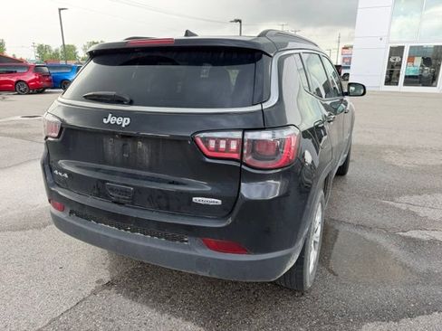 Used 2024 Jeep Compass Latitude AWD/4WD image 10