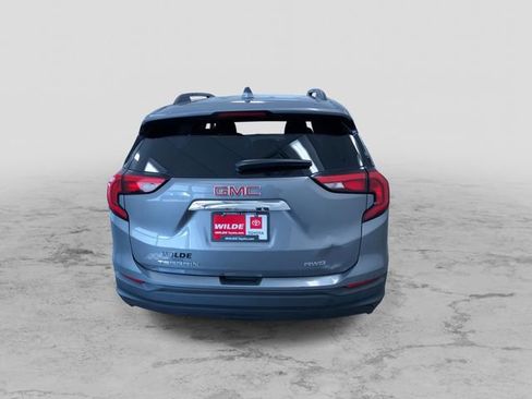 Used 2018 GMC Terrain SLE w/ Driver Convenience Package image 9