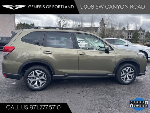 Used 2022 Subaru Forester Premium image 10