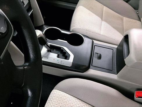 Used 2012 Toyota Camry LE image 17