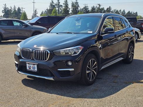 Used 2019 BMW X1 xDrive28i w/ Convenience Package AWD/4WD image 3