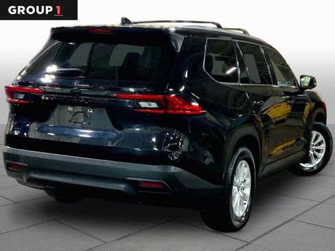 Certified 2024 Toyota Grand Highlander AWD image 13