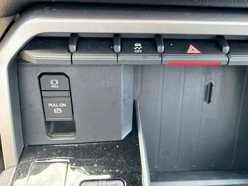 Used 2022 Toyota Tundra SR5 AWD/4WD image 24