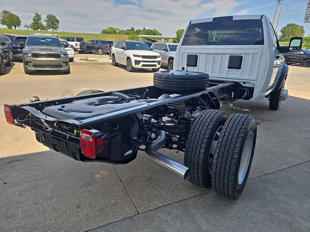 New 2027 RAM 5500 Tradesman w/ Chrome Appearance Group AWD/4WD image 24