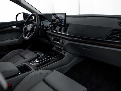 Certified 2023 Audi Q5 2.0T Prestige w/ Prestige Package AWD/4WD image 8