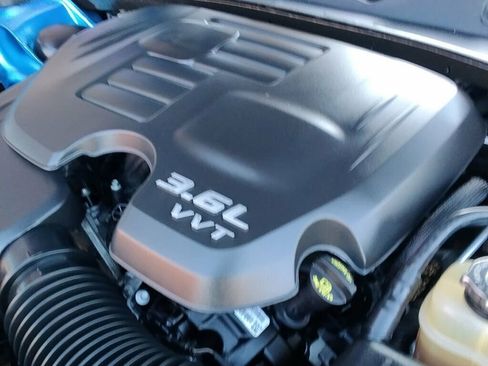 Used 2019 Dodge Charger SXT image 28