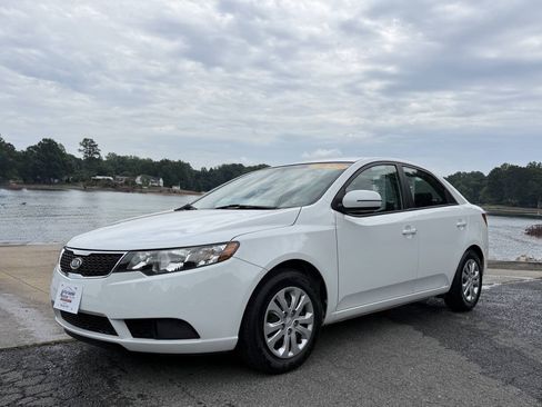 Used 2013 Kia Forte EX FWD image 3