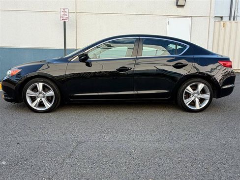 Used 2013 Acura ILX w/ Premium Package FWD image 6
