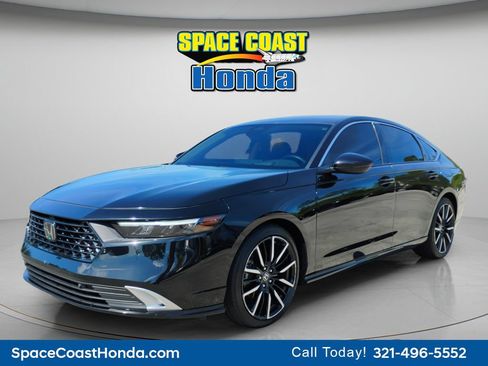 Certified 2023 Honda Accord Touring image 10