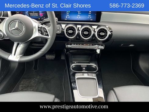 Used 2025 Mercedes-Benz CLA 250 4MATIC image 16