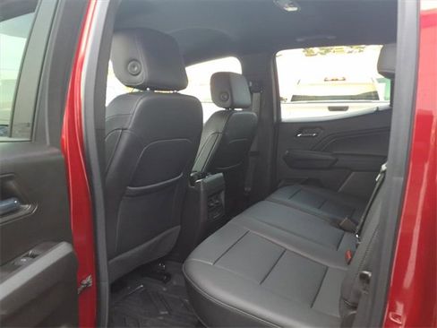 Used 2024 Chevrolet Colorado LT w/ LT Convenience Package III image 19