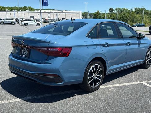Used 2025 Volkswagen Jetta Sport FWD image 5