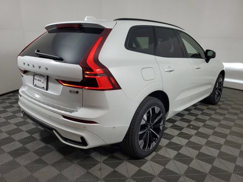 Used 2026 Volvo XC60 B5 Plus w/ Protection Package Premier AWD/4WD image 6