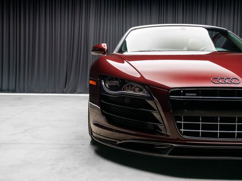 Used 2011 Audi R8 V10 AWD/4WD image 23