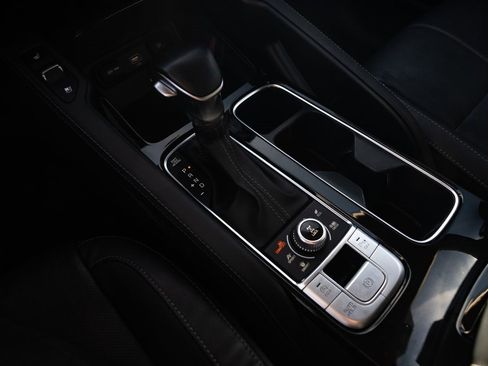 Used 2021 Kia Telluride EX w/ EX Premium Package image 17