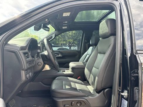 Used 2023 Chevrolet Tahoe Z71 w/ Luxury Package AWD/4WD image 11