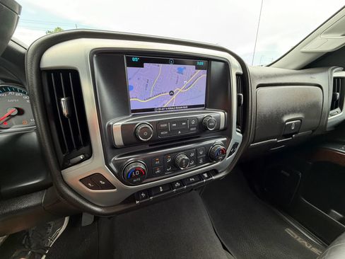 Used 2019 GMC Sierra 2500 SLT w/ Duramax Plus Package AWD/4WD image 12