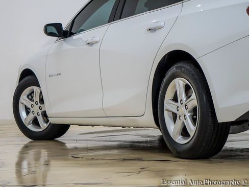 Used 2024 Chevrolet Malibu LS FWD image 11